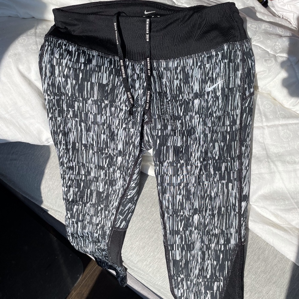 Nike leggings
